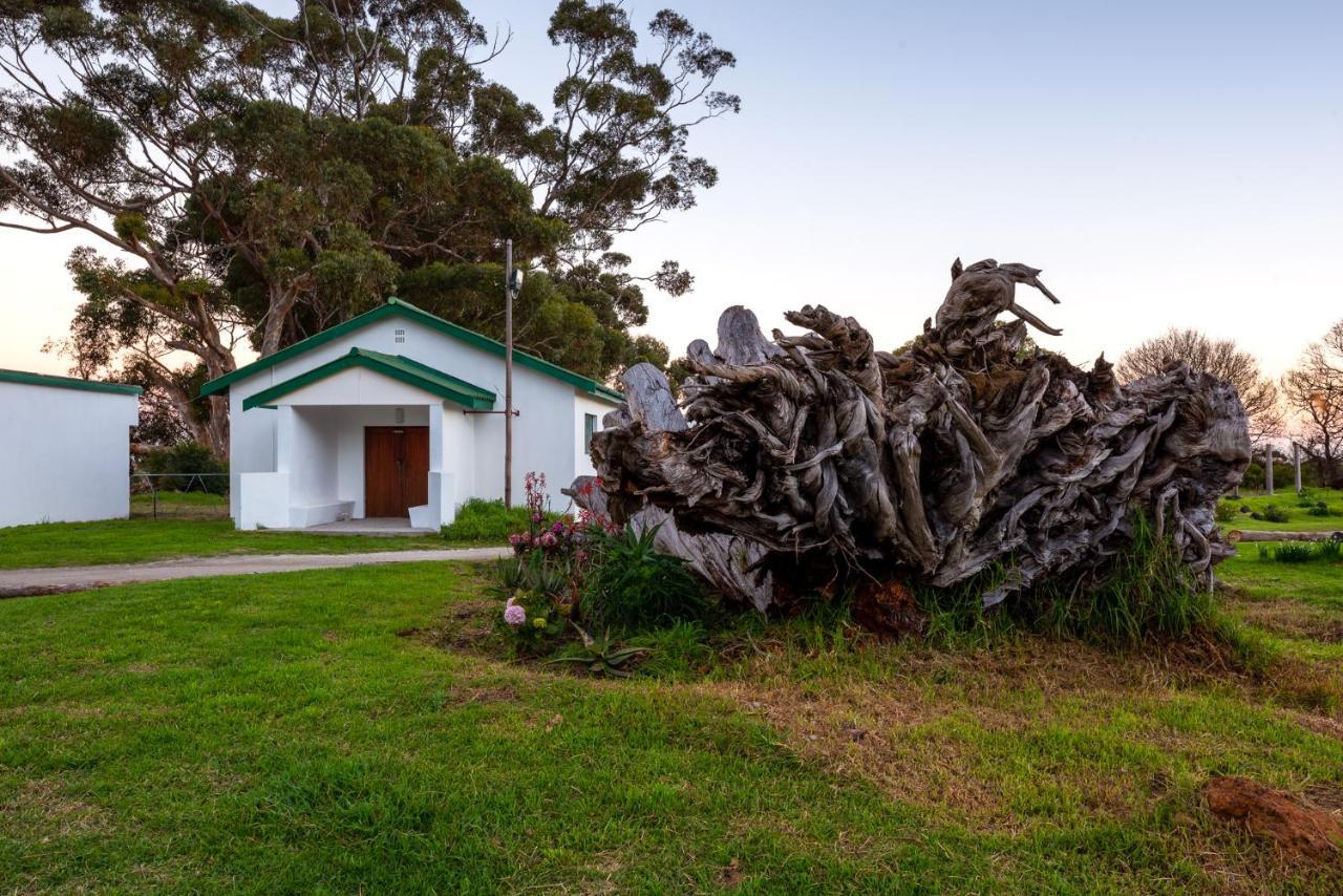 Honeyrock Cottages Kleinmond Exterior photo